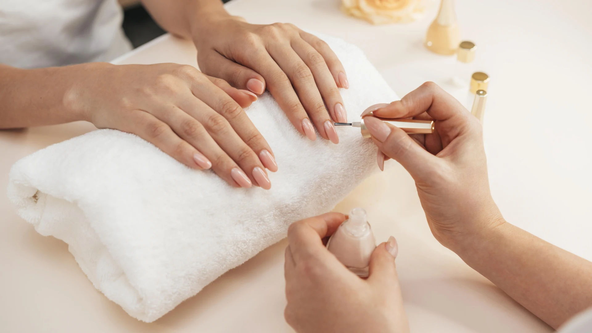 A1 Nails & Spa - Relaxing spa environment and premium nail care in Duncan